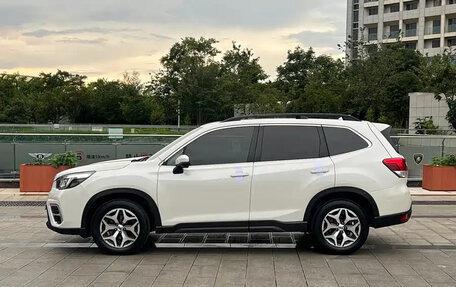 Subaru Forester, 2022 год, 2 200 000 рублей, 6 фотография