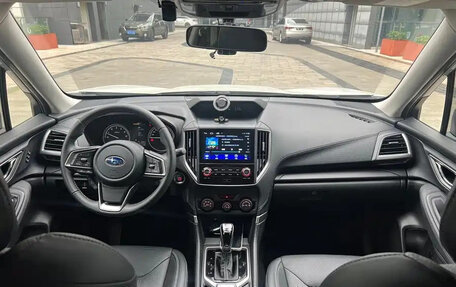 Subaru Forester, 2022 год, 2 200 000 рублей, 9 фотография
