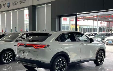 Honda Vezel, 2023 год, 2 170 605 рублей, 16 фотография