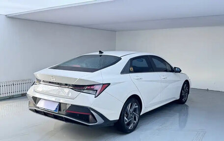 Hyundai Elantra, 2023 год, 1 245 000 рублей, 4 фотография