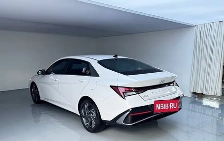 Hyundai Elantra, 2023 год, 1 245 000 рублей, 6 фотография