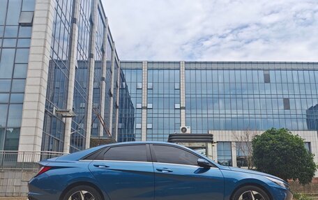 Hyundai Elantra, 2023 год, 1 761 000 рублей, 4 фотография