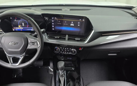 Chevrolet Trax, 2023 год, 1 850 000 рублей, 5 фотография