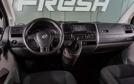 Volkswagen Caravelle T5, 2013 год, 2 319 000 рублей, 6 фотография