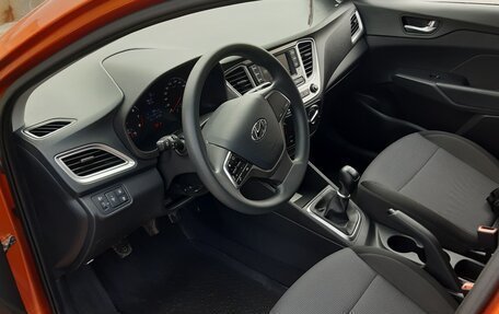 Hyundai Solaris II рестайлинг, 2022 год, 1 600 000 рублей, 7 фотография