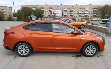 Hyundai Solaris II рестайлинг, 2022 год, 1 600 000 рублей, 4 фотография