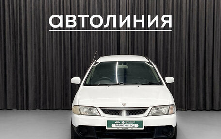 Nissan Wingroad III, 2001 год, 165 000 рублей, 3 фотография