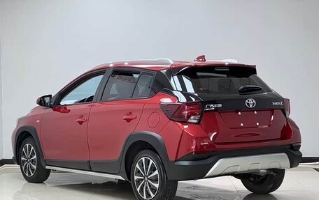 Toyota Yaris XP150 рестайлинг, 2022 год, 1 125 000 рублей, 5 фотография