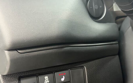 Honda Vezel, 2023 год, 1 830 000 рублей, 17 фотография