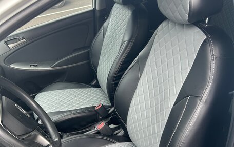 Hyundai Solaris II рестайлинг, 2015 год, 850 000 рублей, 4 фотография
