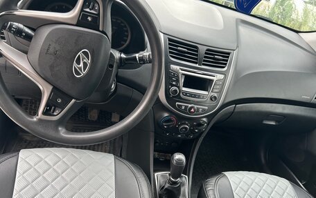 Hyundai Solaris II рестайлинг, 2015 год, 850 000 рублей, 8 фотография