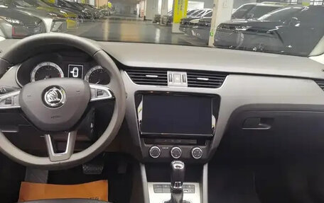 Skoda Octavia, 2022 год, 1 576 000 рублей, 7 фотография