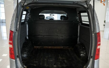 Hyundai Grand Starex Grand Starex I рестайлинг 2, 2011 год, 1 170 000 рублей, 17 фотография