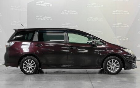 Toyota Wish II, 2012 год, 1 400 000 рублей, 6 фотография