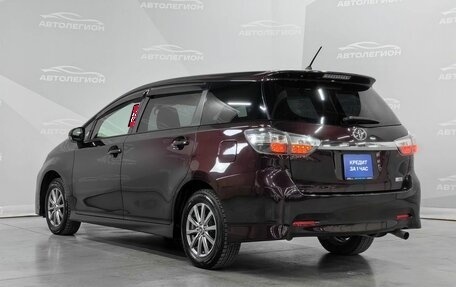 Toyota Wish II, 2012 год, 1 400 000 рублей, 3 фотография