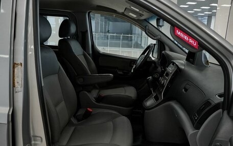 Hyundai Grand Starex Grand Starex I рестайлинг 2, 2011 год, 1 170 000 рублей, 14 фотография