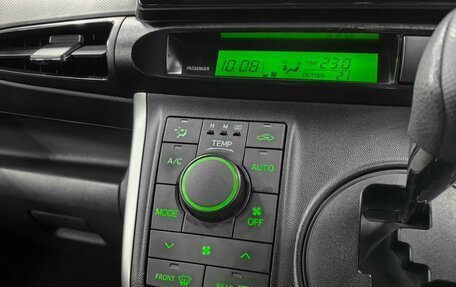 Toyota Wish II, 2012 год, 1 400 000 рублей, 21 фотография