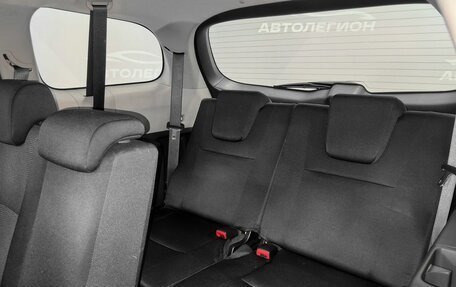Toyota Wish II, 2012 год, 1 400 000 рублей, 16 фотография