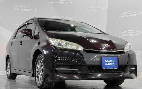 Toyota Wish II, 2012 год, 1 400 000 рублей, 26 фотография