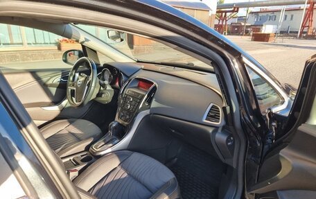 Opel Astra J, 2013 год, 770 000 рублей, 17 фотография