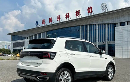 Volkswagen T-Cross I, 2022 год, 1 333 018 рублей, 4 фотография