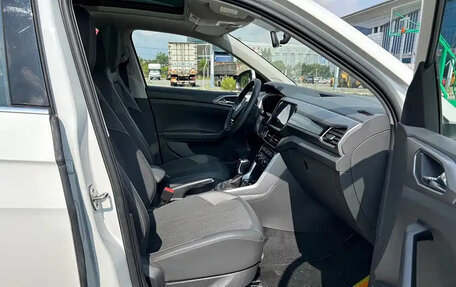 Volkswagen T-Cross I, 2022 год, 1 333 018 рублей, 13 фотография