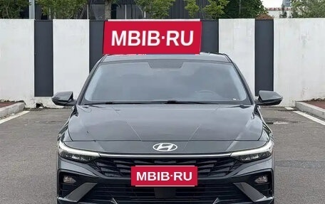 Hyundai Elantra, 2023 год, 1 372 000 рублей, 2 фотография
