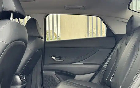Hyundai Elantra, 2023 год, 1 372 000 рублей, 12 фотография