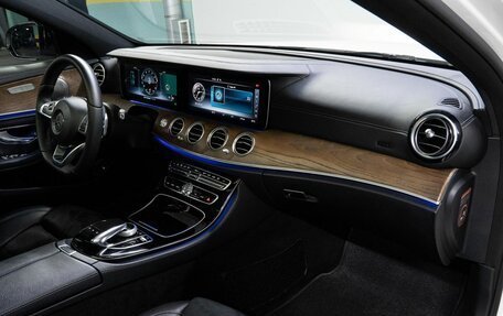 Mercedes-Benz E-Класс, 2016 год, 2 949 000 рублей, 22 фотография