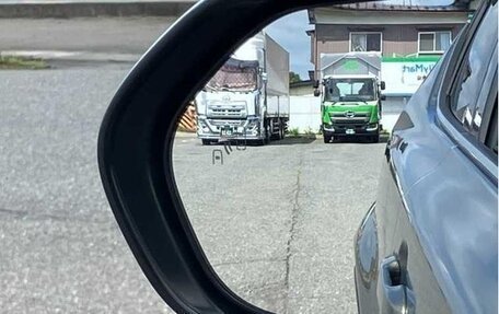 Toyota C-HR I рестайлинг, 2022 год, 1 900 000 рублей, 9 фотография