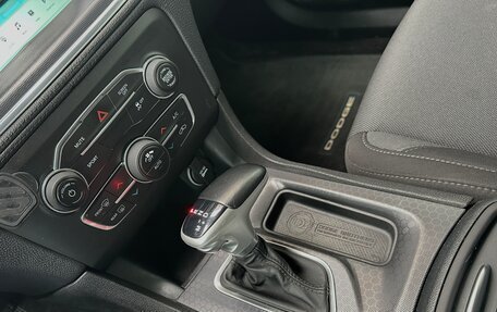 Dodge Charger, 2017 год, 3 800 000 рублей, 18 фотография