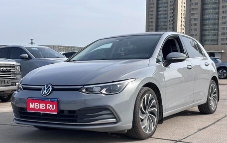 Volkswagen Golf VIII, 2021 год, 1 690 000 рублей, 1 фотография