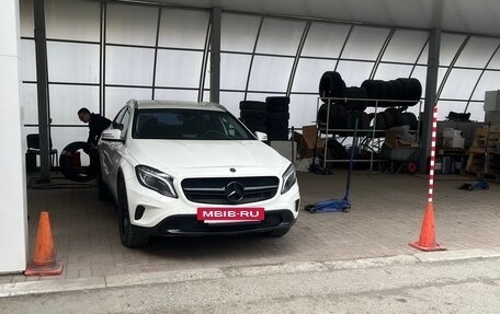 Mercedes-Benz GLA, 2015 год, 1 750 000 рублей, 3 фотография