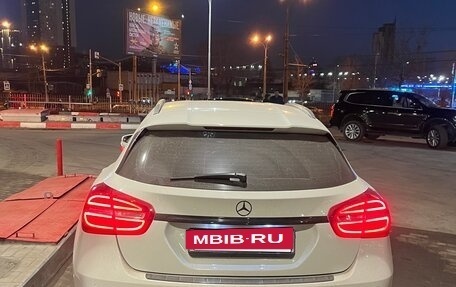 Mercedes-Benz GLA, 2015 год, 1 750 000 рублей, 2 фотография