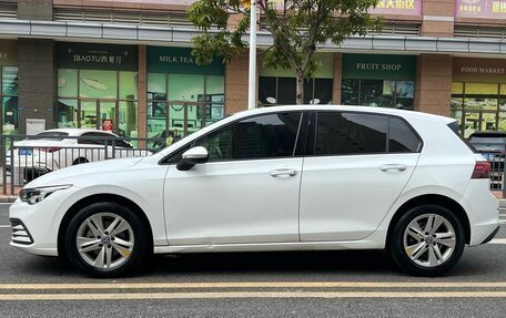 Volkswagen Golf VIII, 2023 год, 1 640 000 рублей, 7 фотография