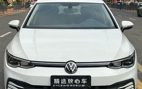 Volkswagen Golf VIII, 2023 год, 1 640 000 рублей, 2 фотография