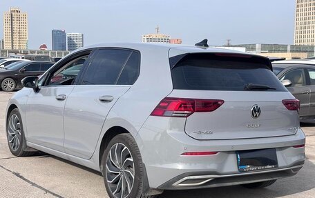 Volkswagen Golf VIII, 2021 год, 1 690 000 рублей, 6 фотография