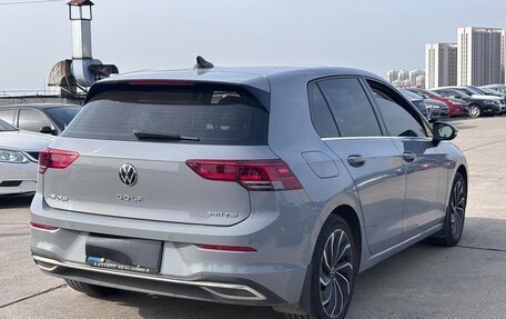 Volkswagen Golf VIII, 2021 год, 1 690 000 рублей, 4 фотография