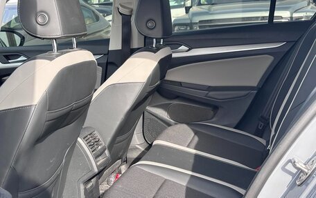 Volkswagen Golf VIII, 2021 год, 1 690 000 рублей, 8 фотография