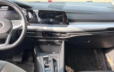 Volkswagen Golf VIII, 2021 год, 1 690 000 рублей, 9 фотография