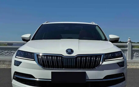 Skoda Karoq I, 2022 год, 1 856 000 рублей, 2 фотография