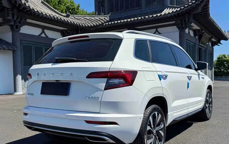 Skoda Karoq I, 2022 год, 1 856 000 рублей, 6 фотография