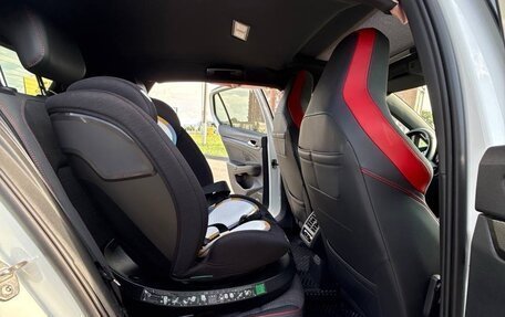 Volkswagen Golf GTI, 2021 год, 2 800 000 рублей, 9 фотография
