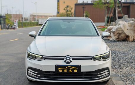 Volkswagen Golf VIII, 2021 год, 1 720 000 рублей, 2 фотография