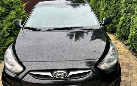 Hyundai Solaris II рестайлинг, 2011 год, 540 000 рублей, 10 фотография