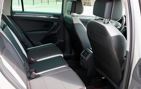 Volkswagen Tiguan II, 2021 год, 3 199 000 рублей, 9 фотография