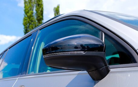 Volkswagen Tiguan II, 2021 год, 3 199 000 рублей, 5 фотография