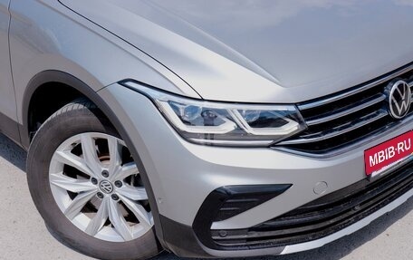 Volkswagen Tiguan II, 2021 год, 3 199 000 рублей, 3 фотография
