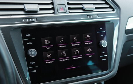 Volkswagen Tiguan II, 2021 год, 3 199 000 рублей, 13 фотография