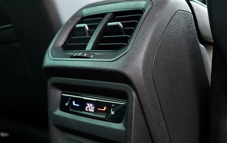 Volkswagen Tiguan II, 2021 год, 3 199 000 рублей, 10 фотография